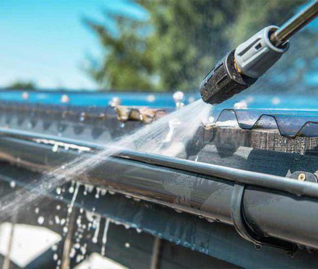 Gutter Cleaning & Brightening