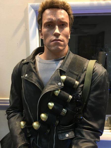 Life Size Terminator Arnold with Working Mini Gun