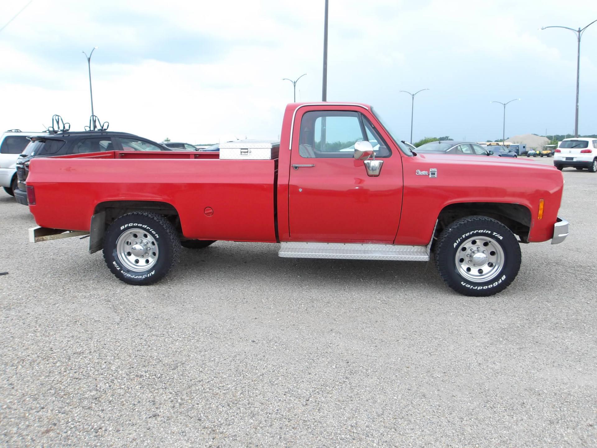 T4- 1977 GMC Sierra 2500