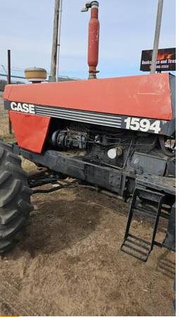 1985 Case IH 1594 Tractor - Lot # M1106