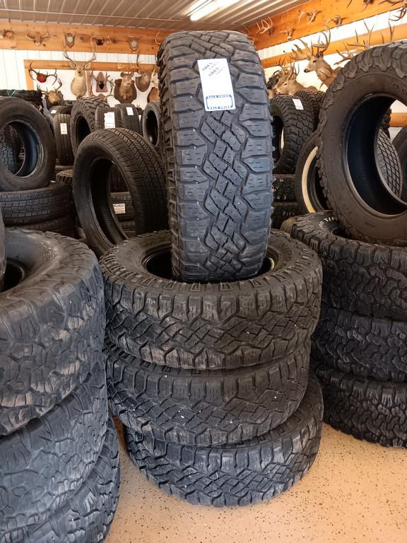 265/65R17 Goodyear Wrangler Duratrac Tires Set of 4