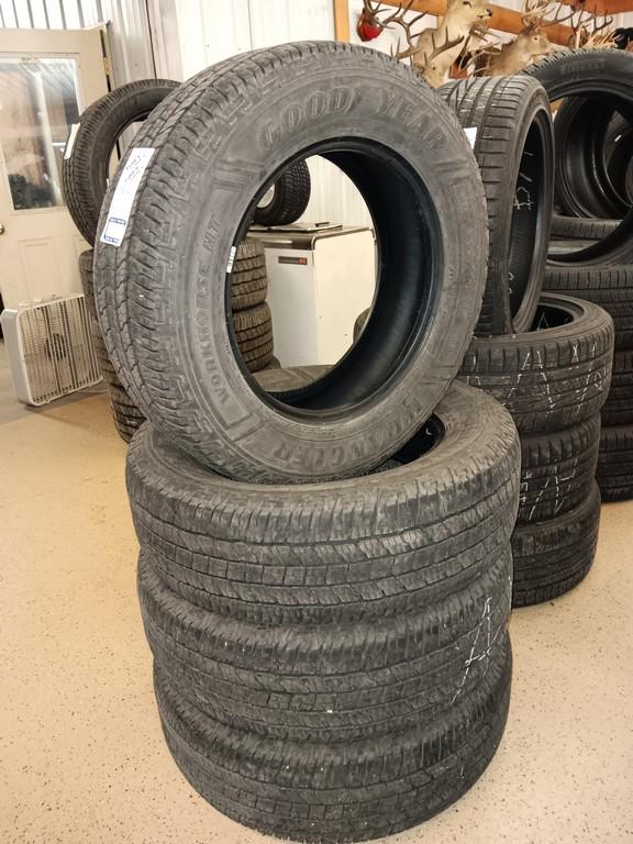 255/65R18 Goodyear Wrangler Tires Set of 4