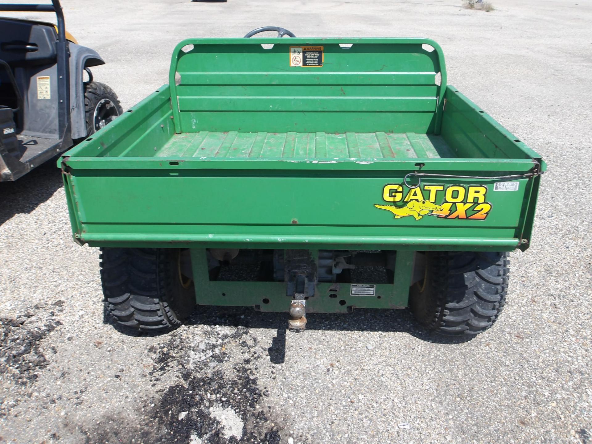 D78 - John Deere Gator 4X2