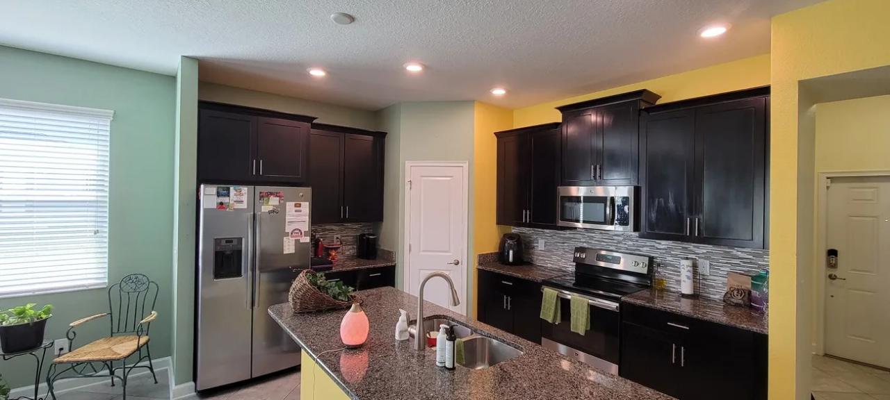 HOUSE & APARTMENT CLEANING