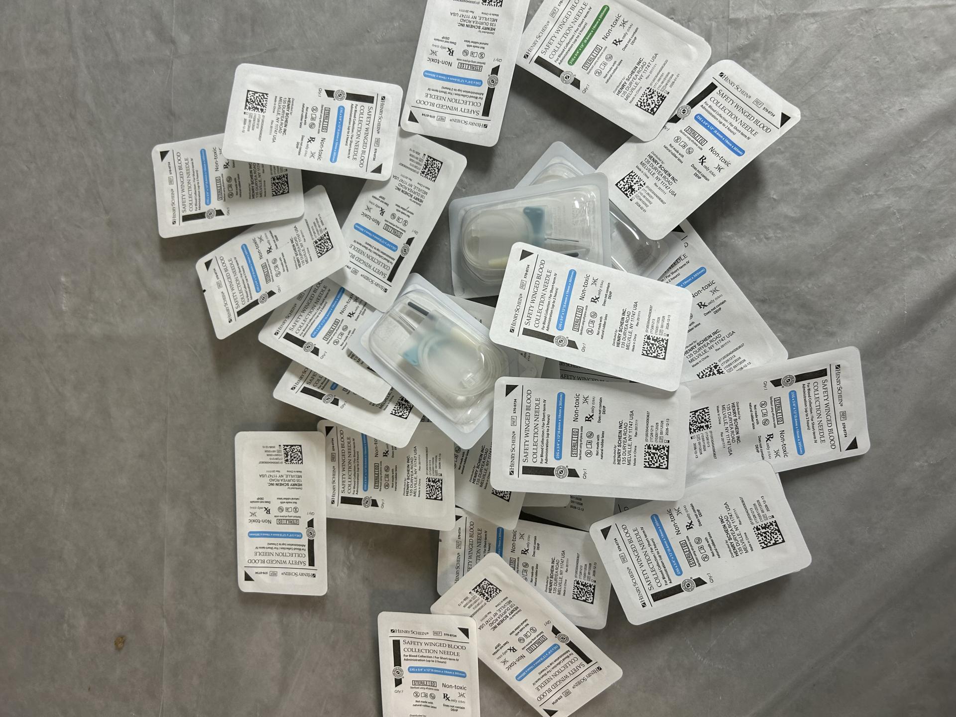 Safety Winged Blood Collection Needle