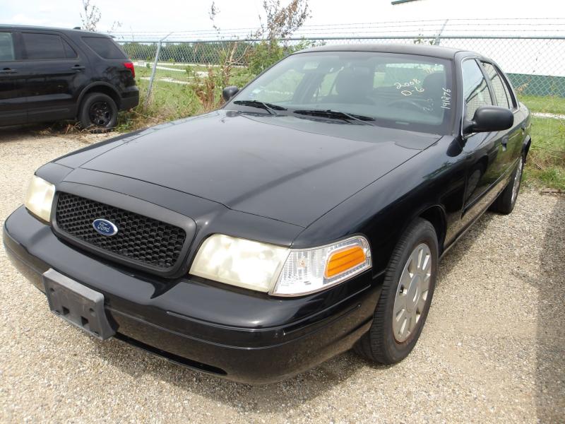 D6 - 2008 Ford Crown Victoria Police