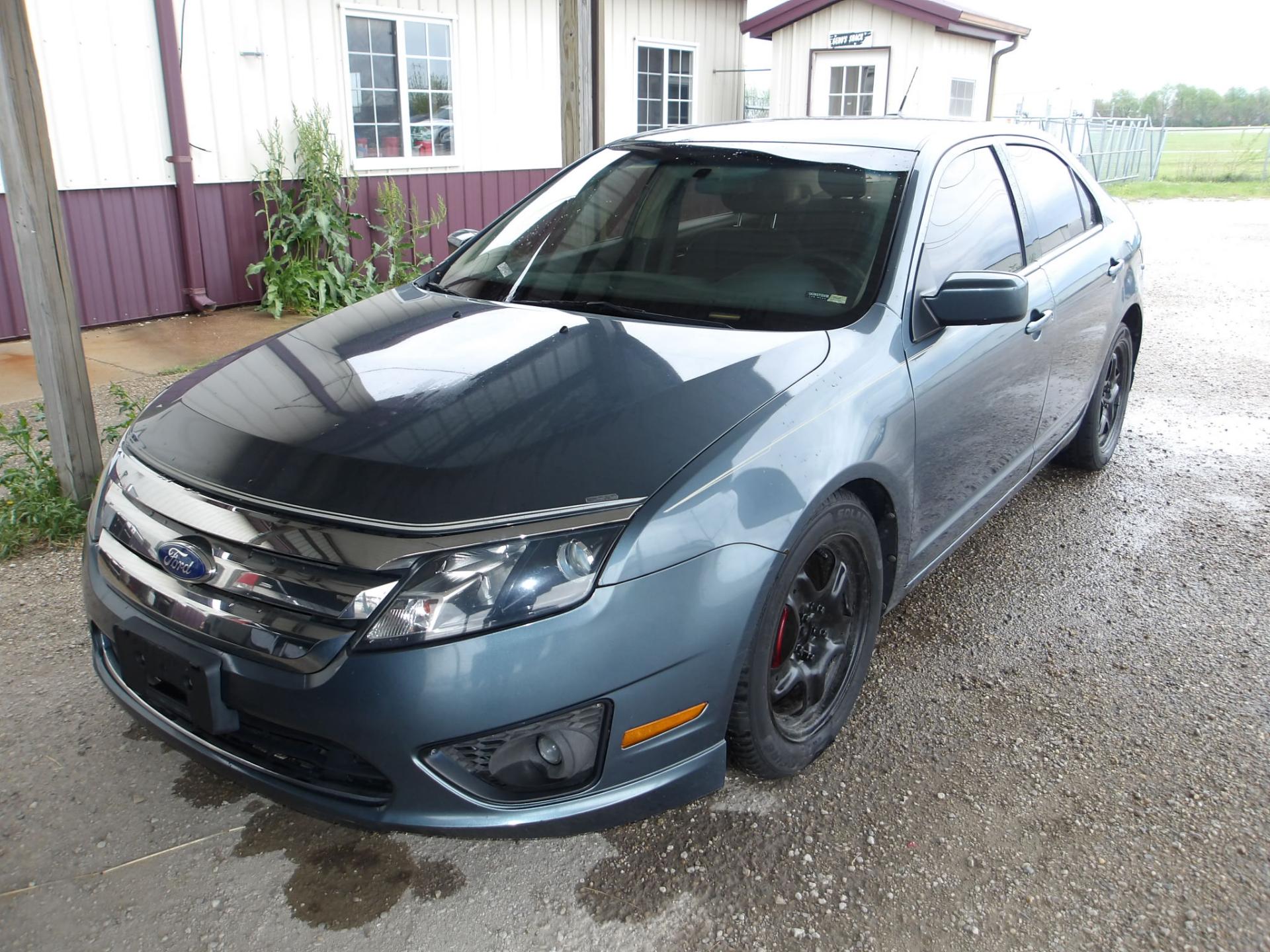 A66 - 2011 Ford Fusion SE