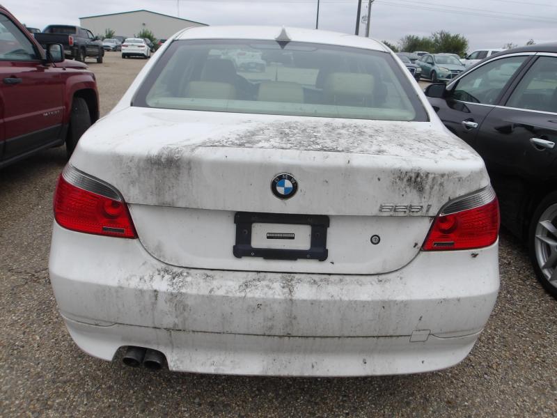 D44 - 2007 BMW 525I