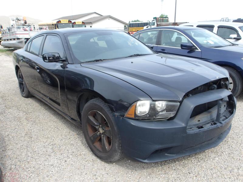 D16 - 2011 Dodge Charger SE