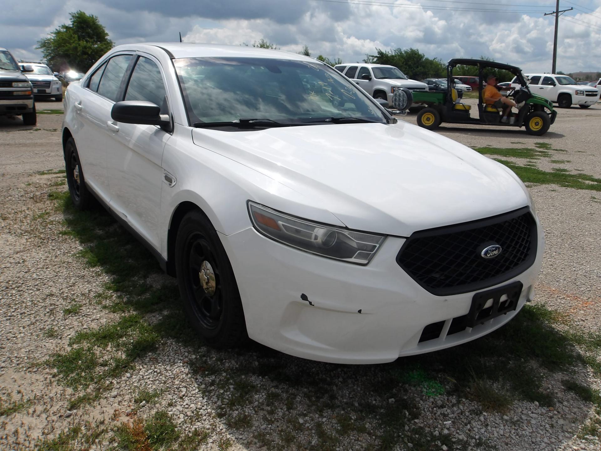 D24 - 2013 Ford Taurus Police