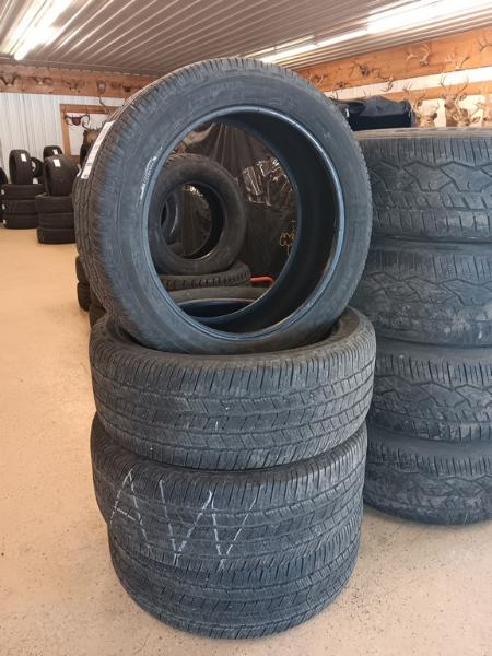 285/45R22 Michelin Defender LTX M/S 2 Tires Set of 4