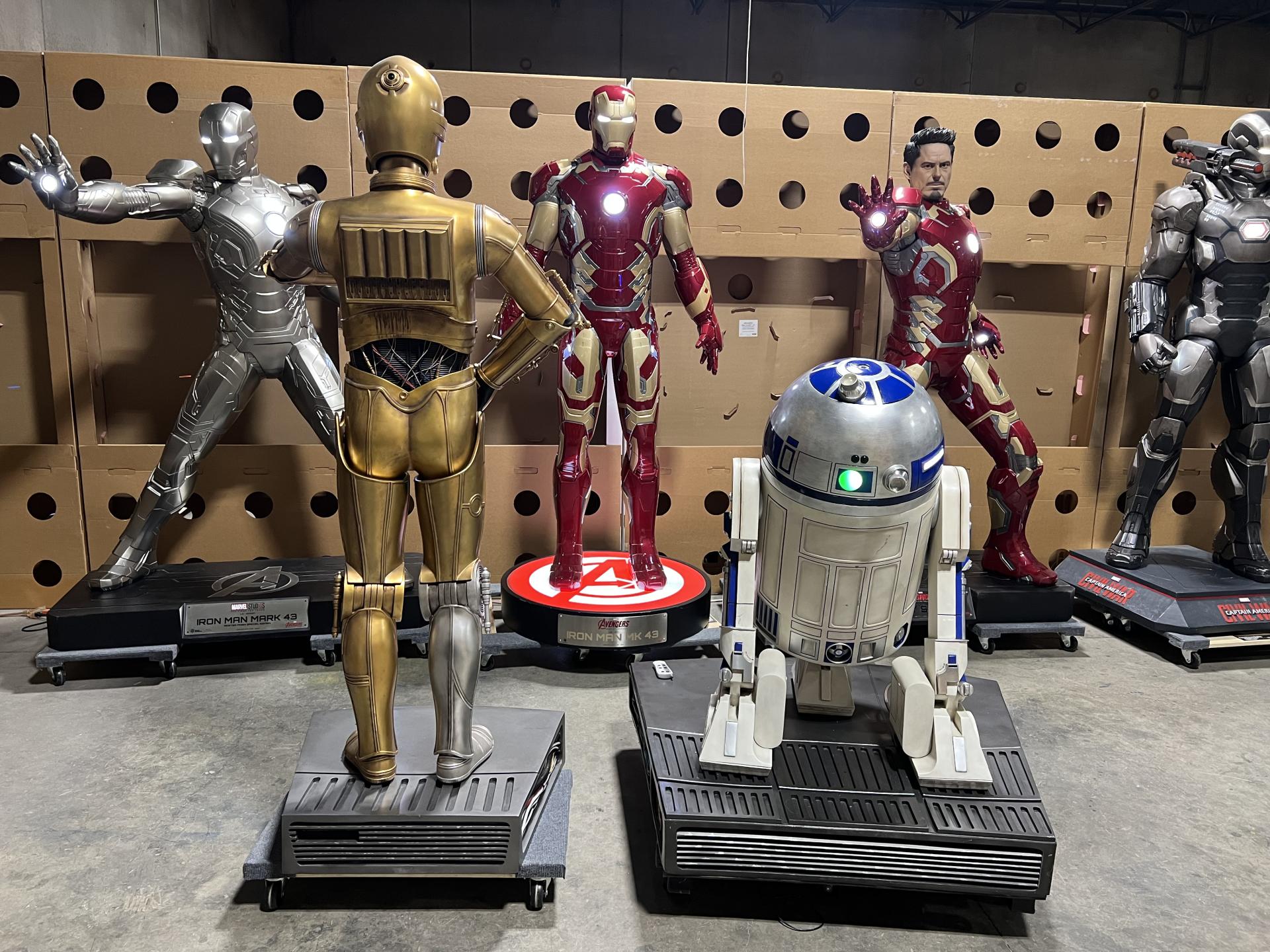 Life Size Star Wars Sideshow Version 2 R2-D2 and C-3P0
