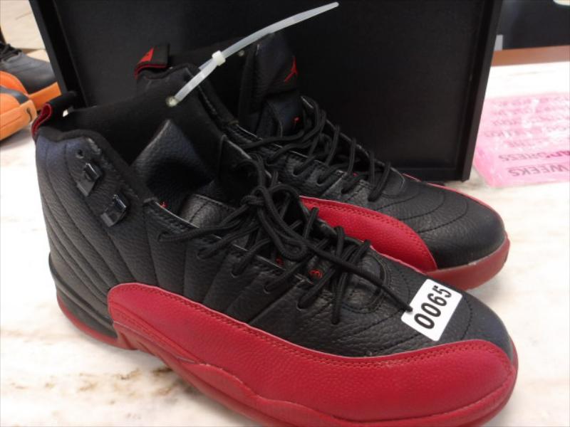 65 - Air Jordan sz 10