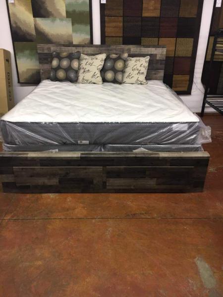 Derekson Queen Panel Bed