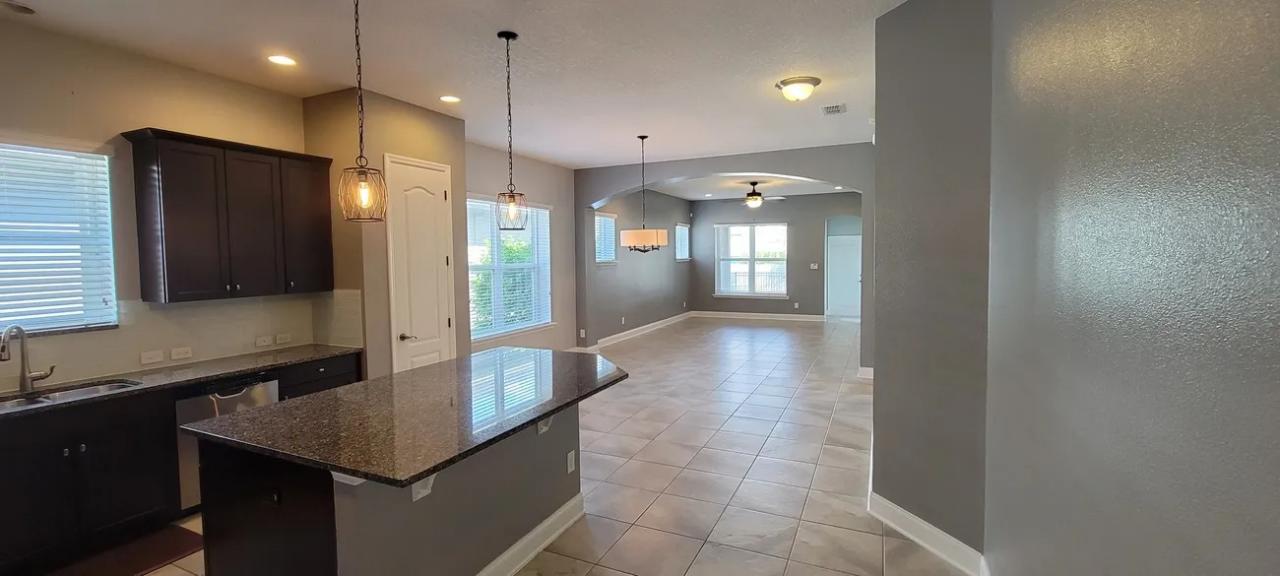 NEW CONSTRUCTION CLEANING