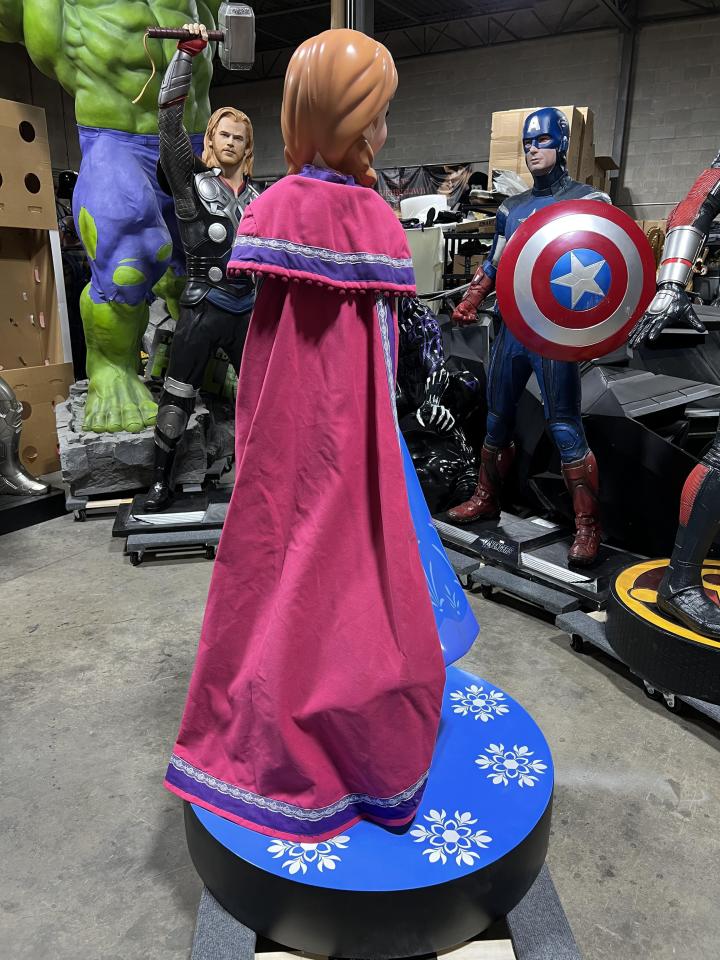 Life Size Disney Frozen Elsa and Anna with Olaf