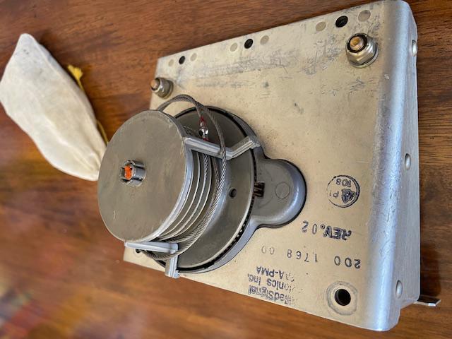 King KM 275 Autopilot ROLL Servo Mount. Used.