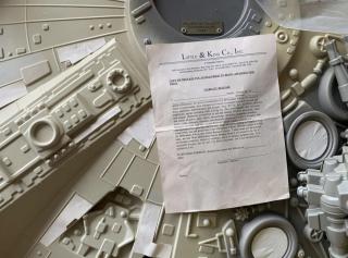 Star Wars Toys R Us Millennium Falcon Extraordinaire