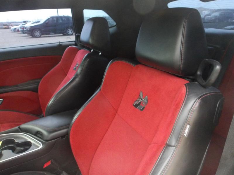 D5 - 2016 Dodge Challenger SRT Scat Pack