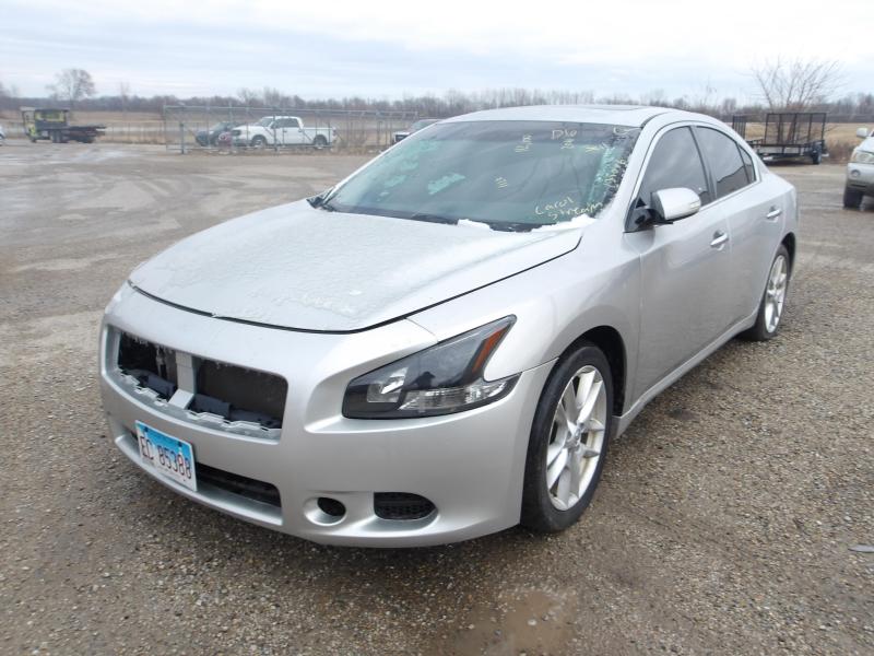 D6- 2011 NISSAN MAXIMA