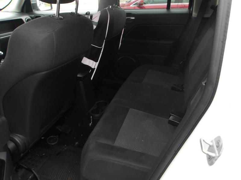 D43 - 2011 Jeep Patriot Sport
