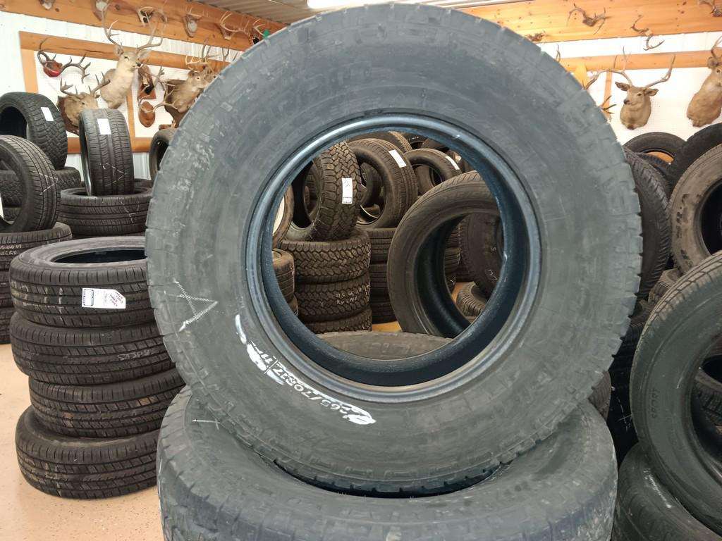 265/70R17 Pathfinder All Terrain Tires Set of 5