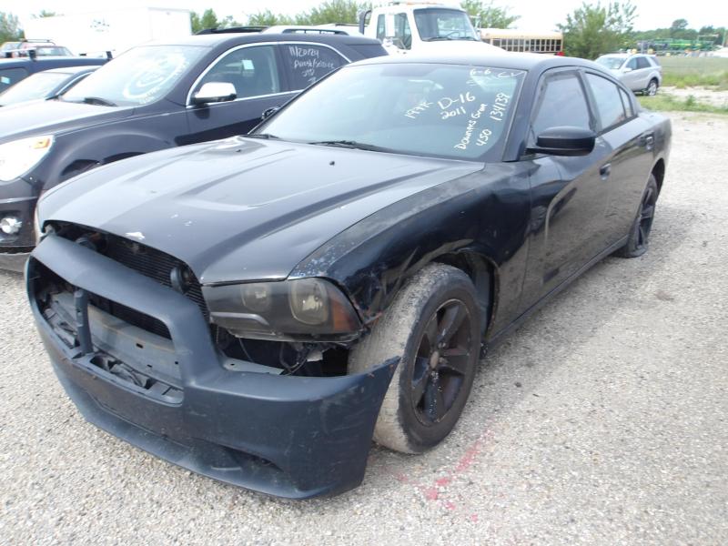 D16 - 2011 Dodge Charger SE
