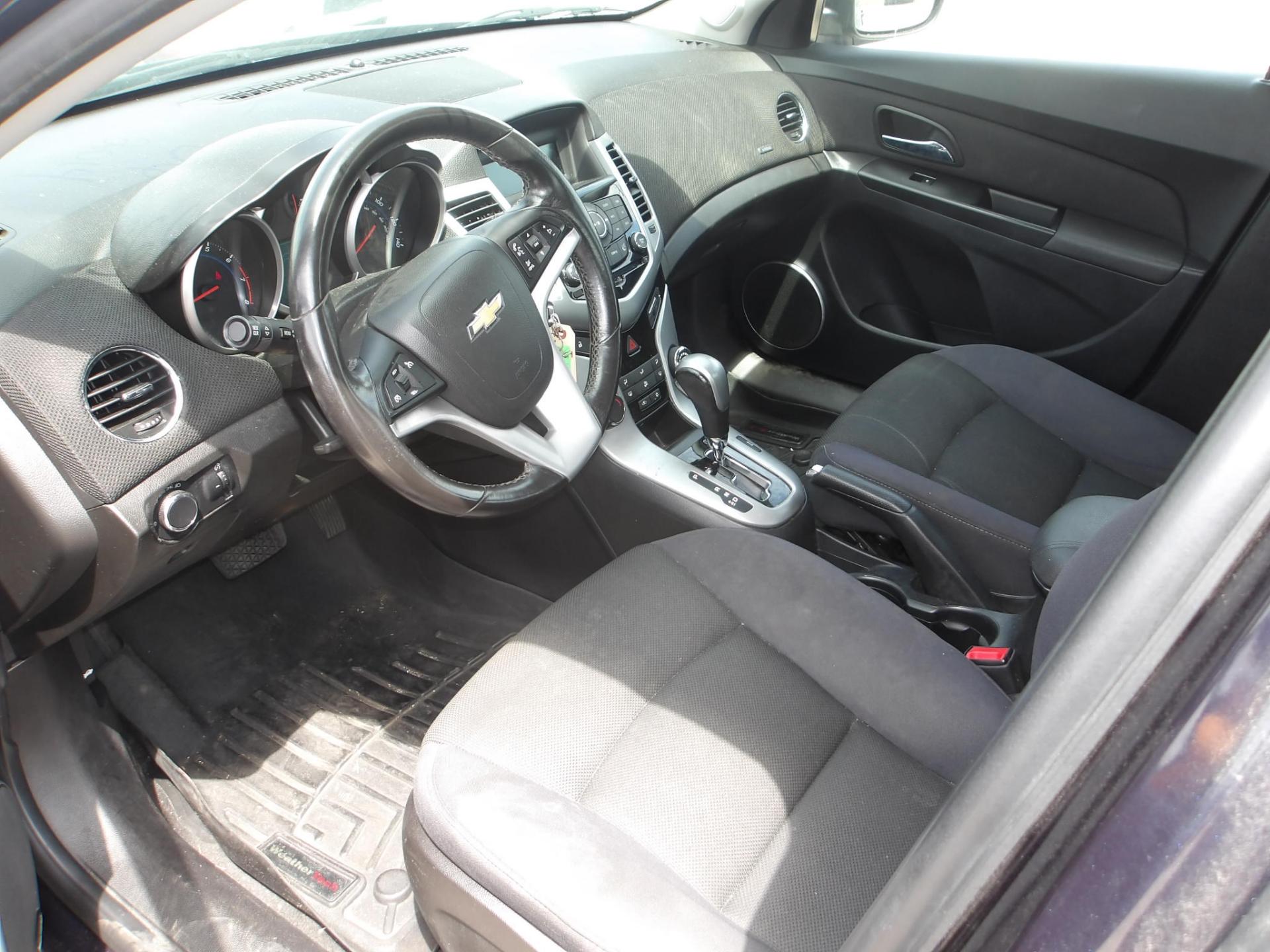 D6 - 2014 Chevrolet Cruze 1LT