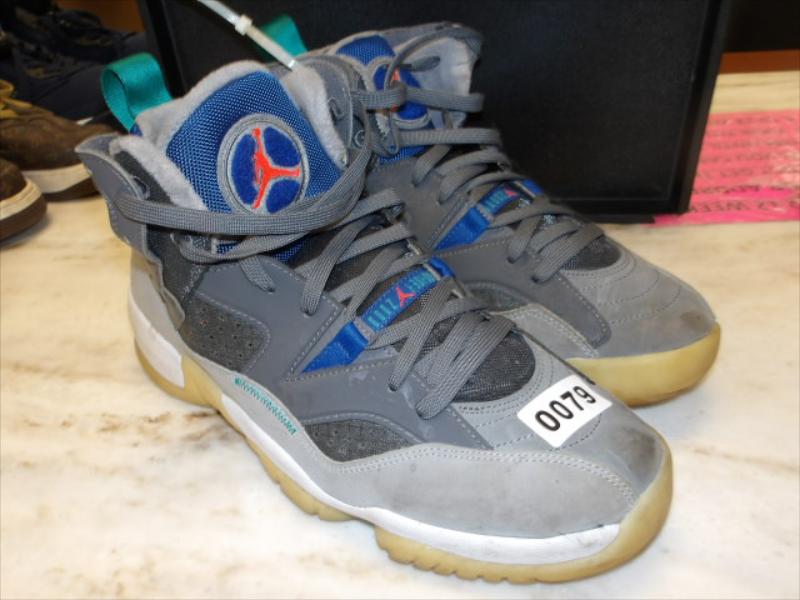 79 - Air Jordan sz 11