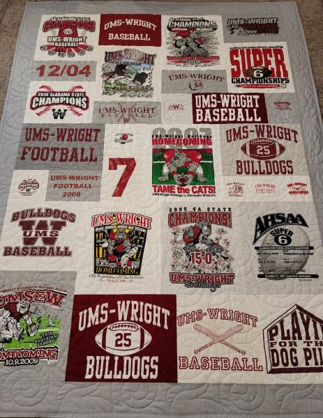 Mosaic T-shirt Quilt with Outer Border.