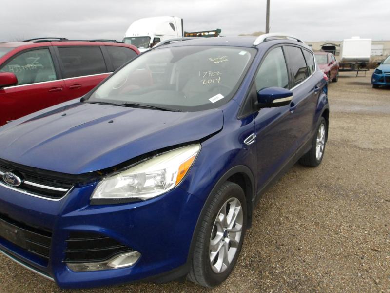 T22- 2014 FORD ESCAPE TITANIUM