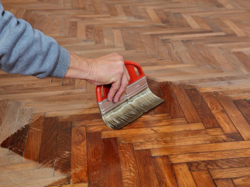 Hardwood Floor Screen &amp; Recoat