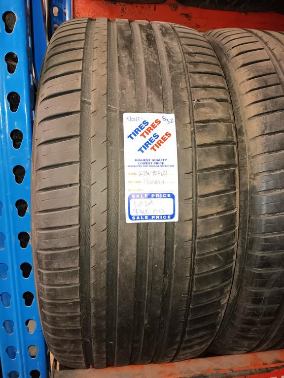 285/45R21 Michelin Pilot Sport SUV 4 Tires Set of 4