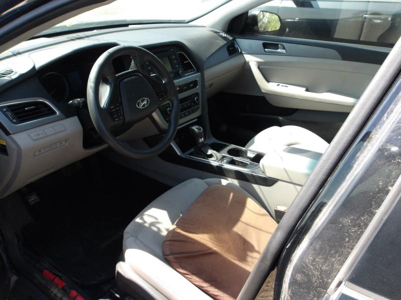 D14 - 2015 Hyundai Sonata SE