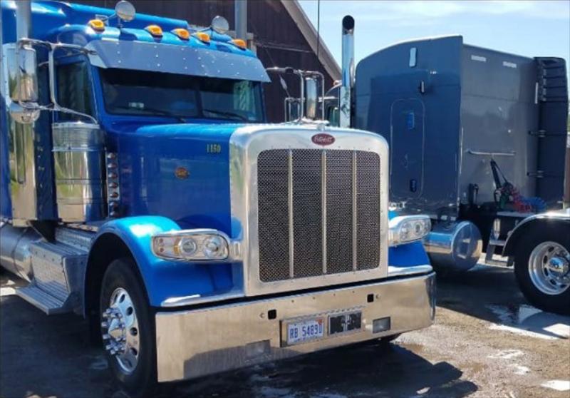 Semi-Truck and Trailer Washing Services