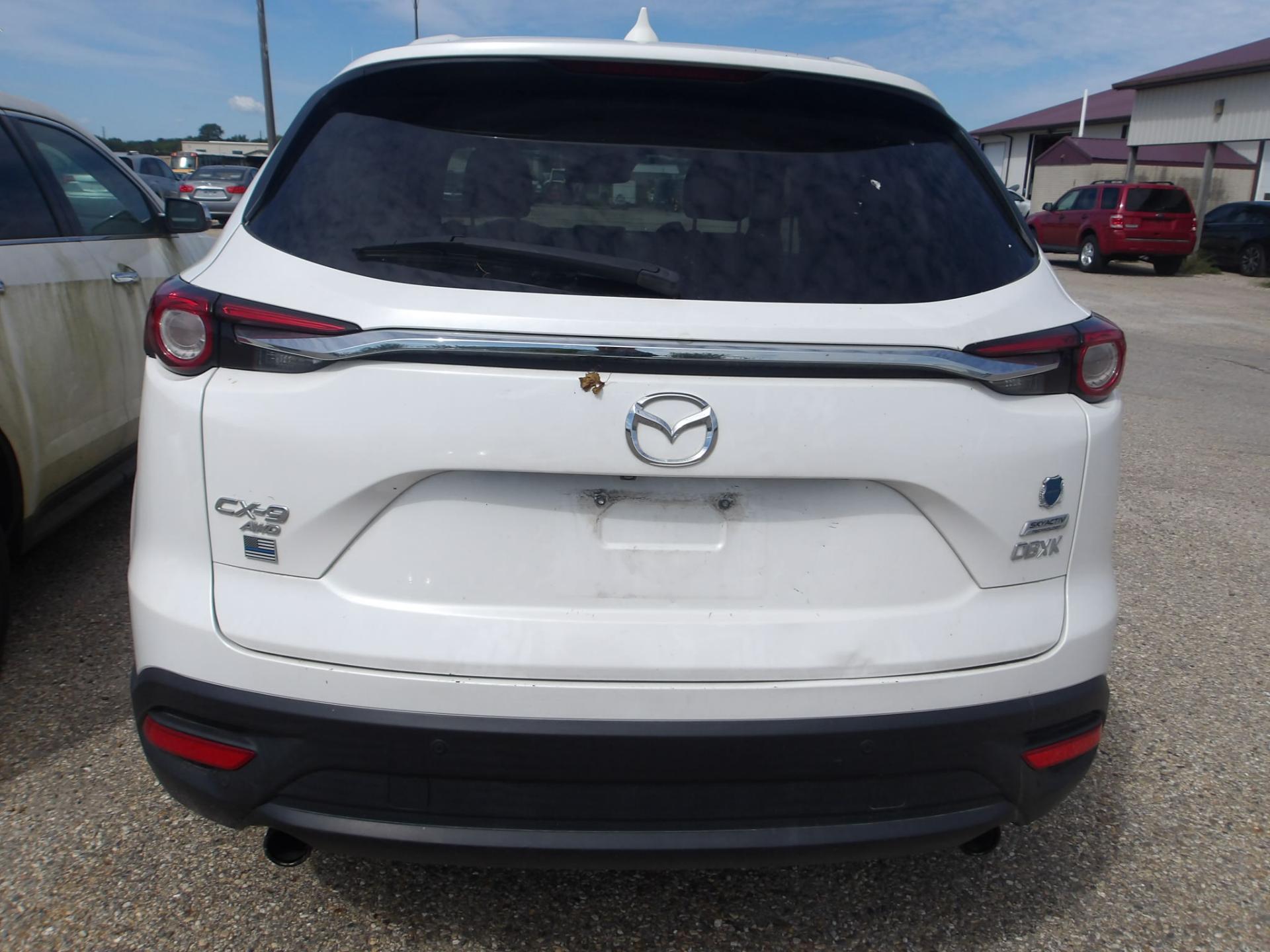C1 - 2016 Mazda CX-9 Touring *** REPO ***
