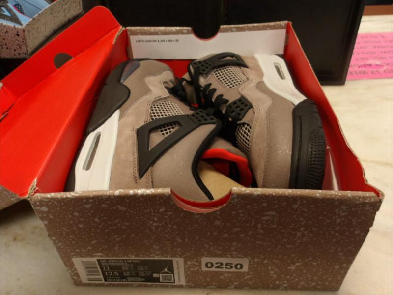 250 - Air Jordan sz11