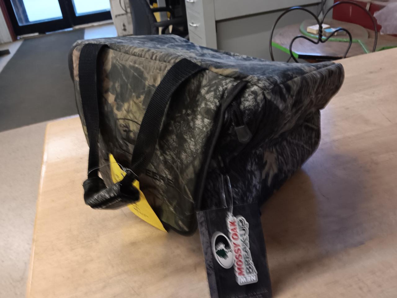 Mossy Oak John Deere Camo Bag - Lot # J1073