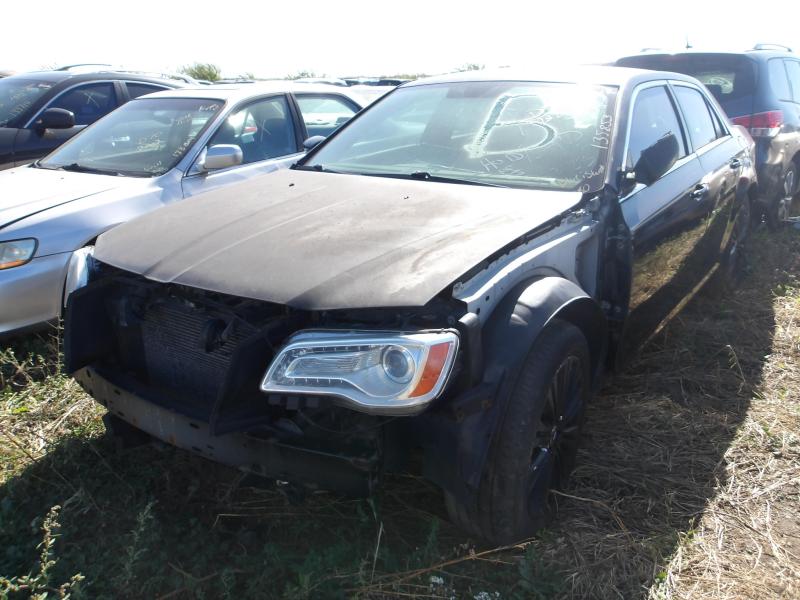 D71  2013 CHRYSLER 300