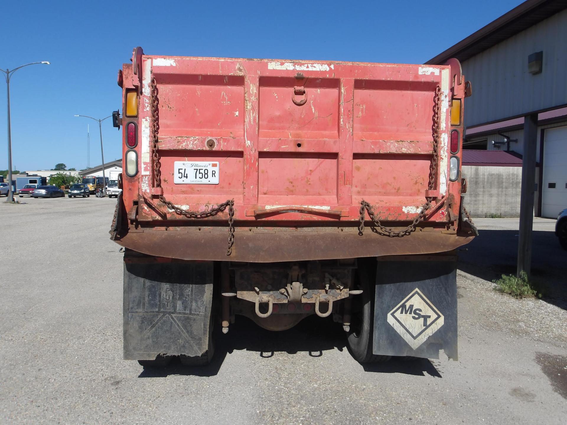 T10 - 2003 Sterling L7500
