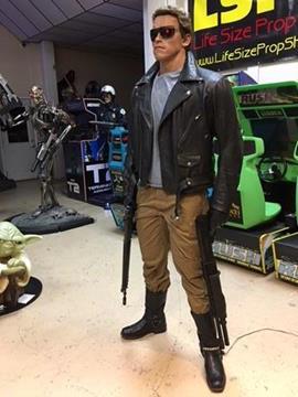 Life Size Terminator T1 Arnold Schwarzenegger