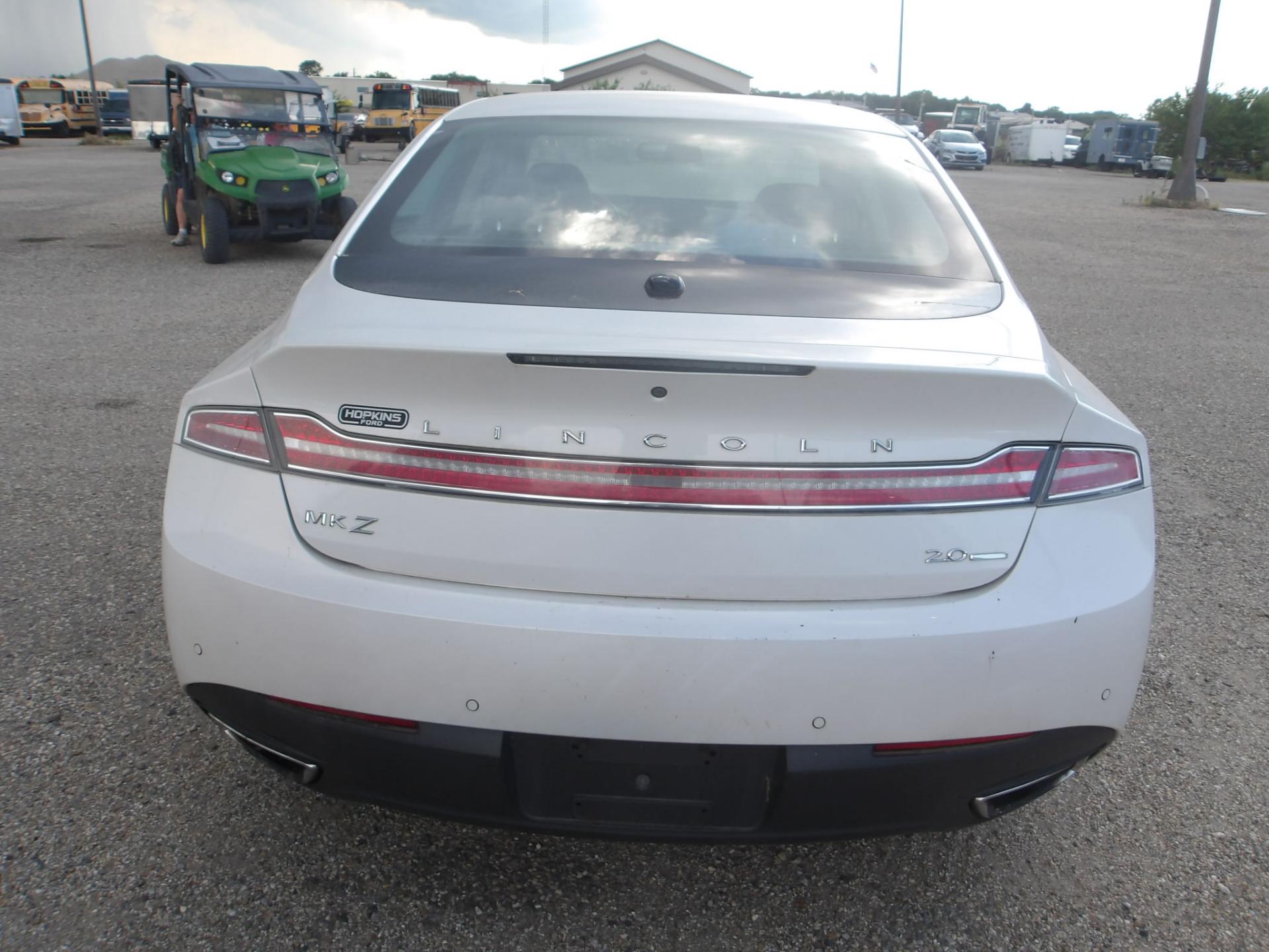 D32 - 2013 Lincoln MKZ