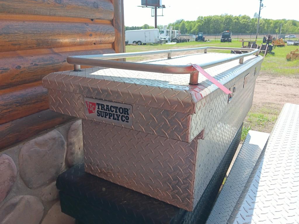 Tractor Supply Aluminum Truck Tool Box - Lot # J1633