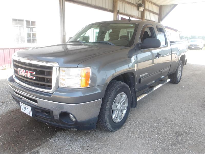 C4 - 2011 GMC Sierra SLE *** REPO ***