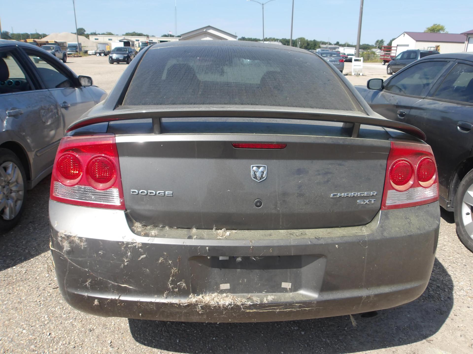 D6 - 2010 Dodge Charger SXT