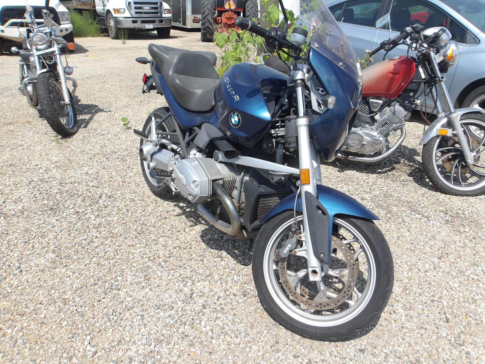 T34 - 2010 BMW 1200 R