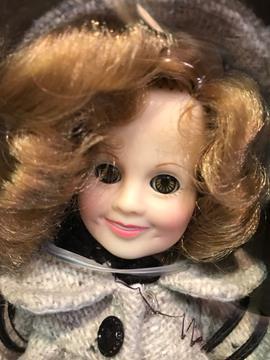 SHIRLEY TEMPLE DOLL IDEAL TOY CORP DIMPLES