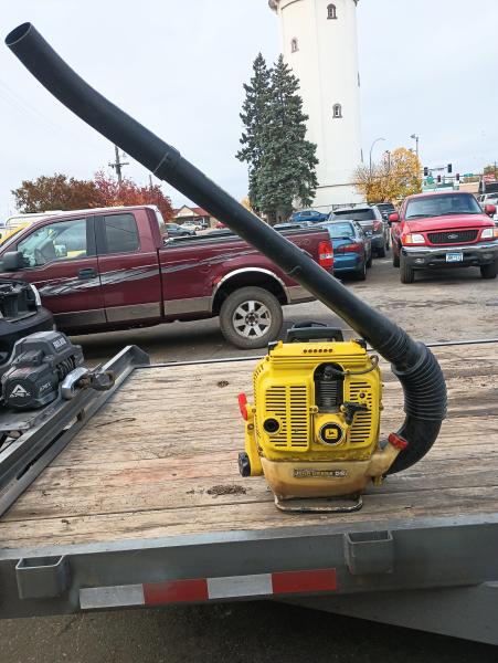 John Deere Gas Powered Backpack Blower