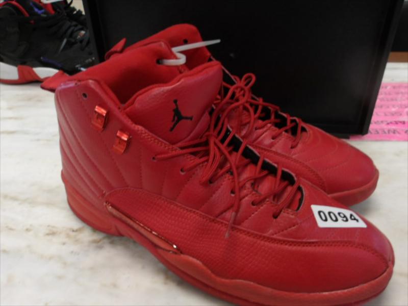 94 - Air Jordan sz 11