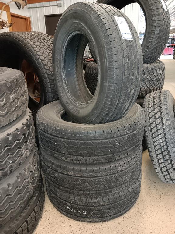 265/70R18 Toyo Open Country Tires Set of 4
